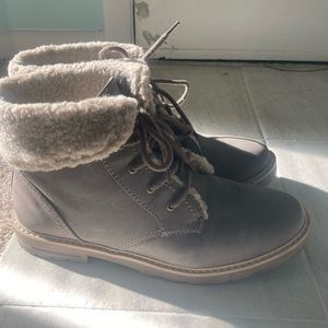 EUC Sonoma Boots